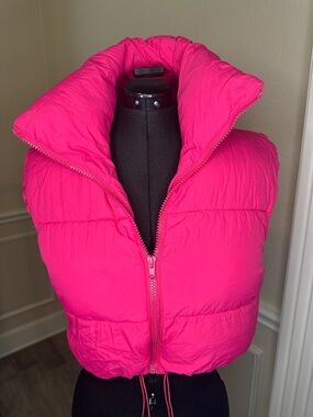 Cropped Hot Pink Puffer Vest